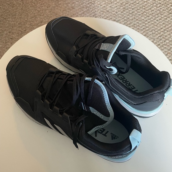 Adidas Terrex Running shoes - Picture 3 of 4